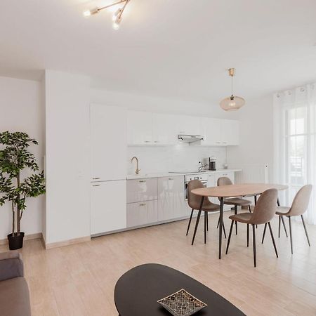 Loggia Disneyland Bmyguest Apartment Шеси Екстериор снимка